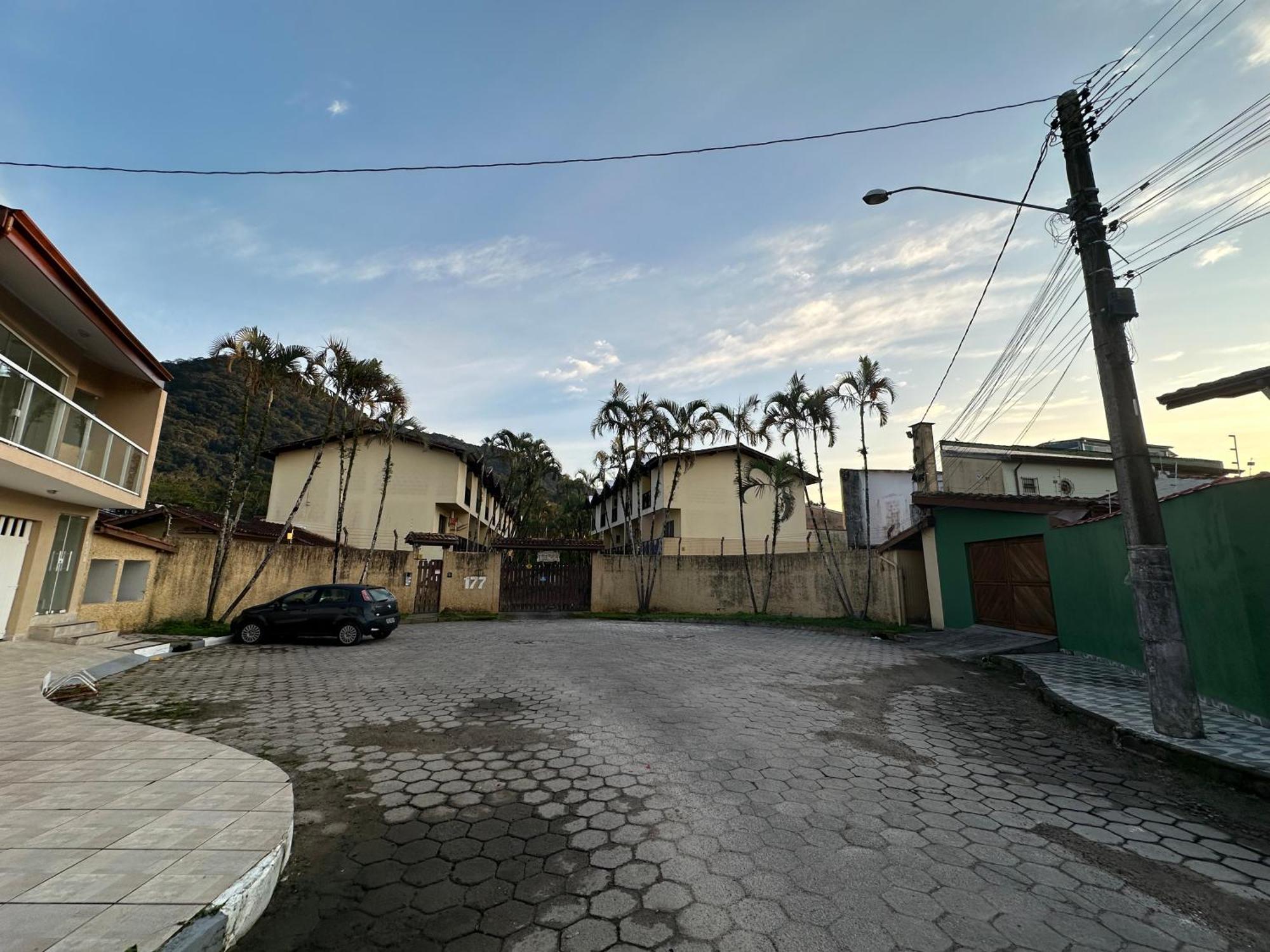 Lindo tríplex centro com piscina churrasqueira em condomínio 90m2 Ubatuba Exterior foto